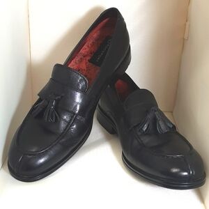 Men's size 9.5 Rockport Black Leather Dress Shoes